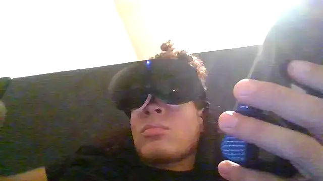 Snapshot of shurthingx chatting on 19, 5, 2026 shurthingx online show from 19, 5, 2026