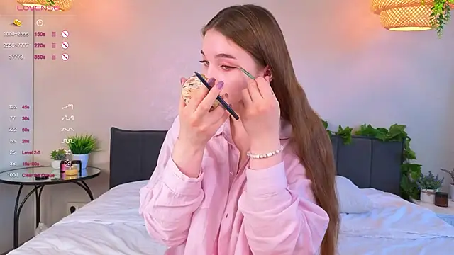 ConstanceHelms online show from 9, 9, 2025