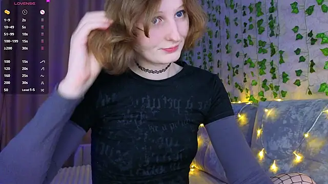 Snapshot of c0ralynx chatting on 2, 6, 2026 c0ralynx online show from 2, 6, 2026