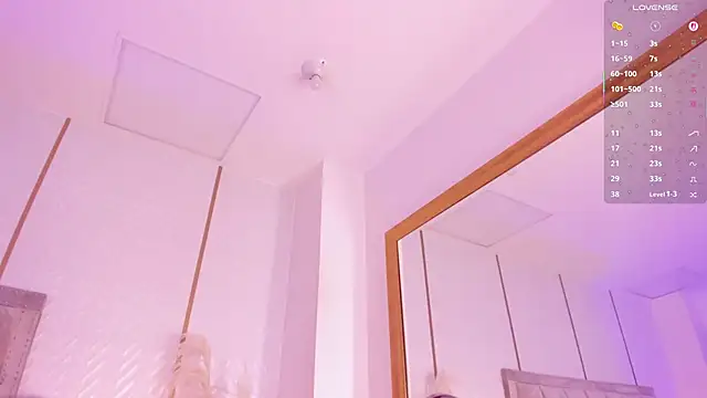 Snapshot of laurencarter1 chatting on 1, 10, 2025 laurencarter1 online show from 1, 10, 2025