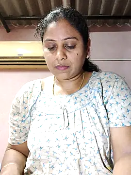 Snapshot of JENNIFERtamil chatting on 15, 5, 2026 JENNIFERtamil online show from 15, 5, 2026
