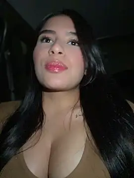 andrea gomes  online show from 9, 4, 2026