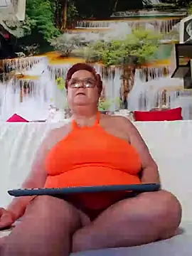 Snapshot of QueenPammy1 chatting on 5, 2, 2025 QueenPammy1 online show from 5, 2, 2025