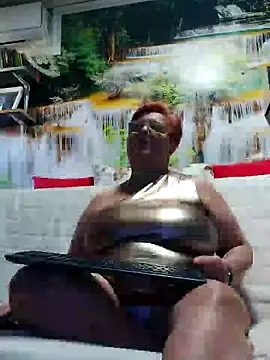 Snapshot of QueenPammy1 chatting on 9, 2, 2025 QueenPammy1 online show from 9, 2, 2025