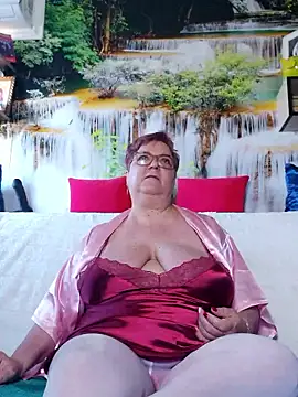 QueenPammy1 online show from 9, 1, 2026