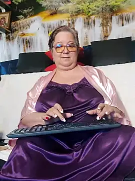 QueenPammy1 online show from 4, 4, 2026