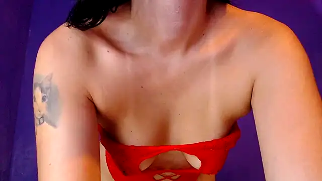 Snapshot of marina_huerta03 chatting on 11, 10, 2025 marina huerta03 online show from 11, 10, 2025