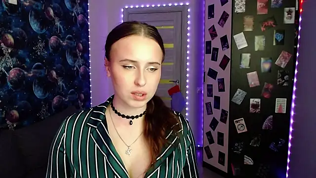 BarbiePieer online show from 22, 12, 2025