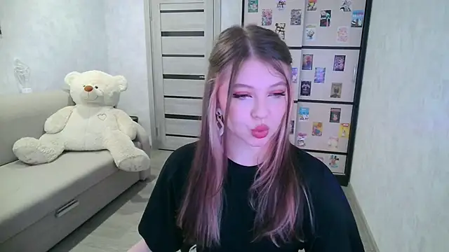 Snapshot of GinnyBlacky chatting on 7, 6, 2026 GinnyBlacky online show from 7, 6, 2026