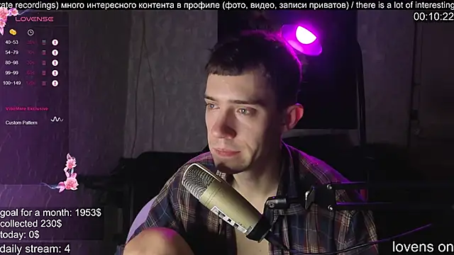 Snapshot of w0rkman chatting on 9, 10, 2025 w0rkman online show from 9, 10, 2025