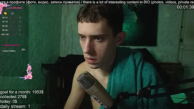 Snapshot of w0rkman chatting on 11, 10, 2025 w0rkman online show from 11, 10, 2025