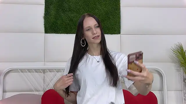 TaraHarris online show from 19, 10, 2025