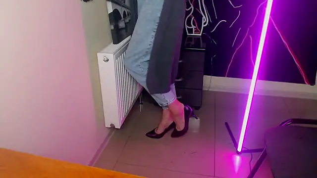 VanessaRey  online show from 30, 11, 2025