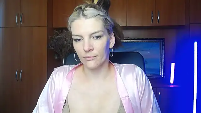 VanessaRey  online show from 5, 6, 2026