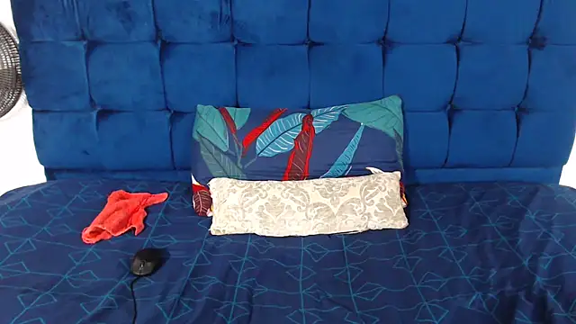 AriesCake online show from 18, 12, 2025