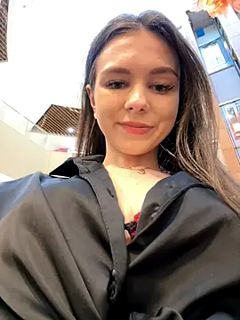 MilaBee online show from 21, 11, 2025