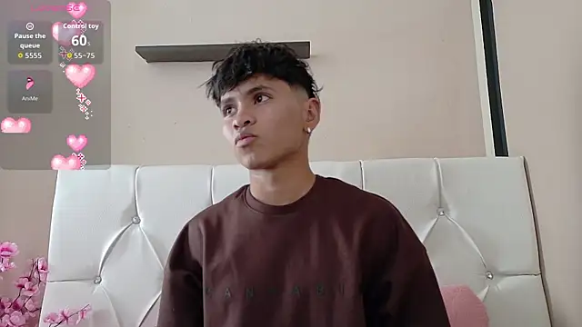 Snapshot of Ethan_Westt chatting on 27, 10, 2025 Ethan Westt online show from 27, 10, 2025