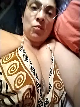 Snapshot of issa_gracce chatting on 13, 10, 2025 issa gracce online show from 13, 10, 2025