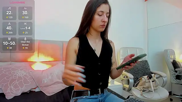 SaraJonness online show from 19, 11, 2025