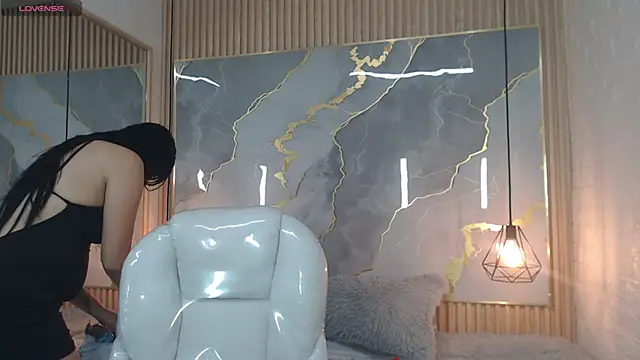 nei girl online show from 13, 11, 2025