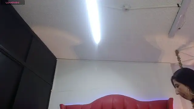 Snapshot of nei_girl chatting on 21, 4, 2026 nei girl online show from 21, 4, 2026