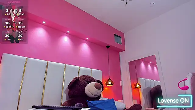 Electtra Scretch online show from 4, 10, 2025