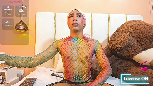 Electtra Scretch online show from 10, 4, 2026