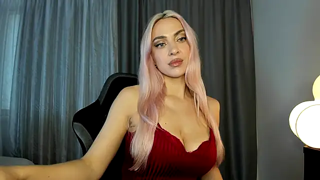  Miss Valentina  online show from 28, 10, 2025