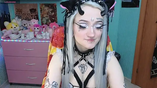 Manuela unicorn online show from 14, 4, 2026