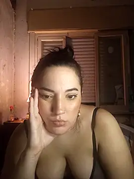 myla rommer1 online show from 23, 3, 2025