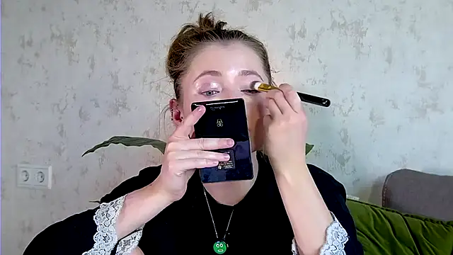 AshleyD  online show from 30, 9, 2025