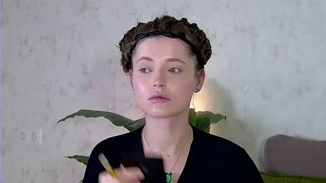 AshleyD  online show from 13, 10, 2025