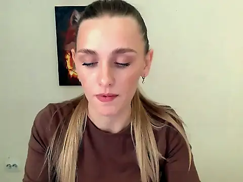 Doll Angelina online show from 4, 10, 2025