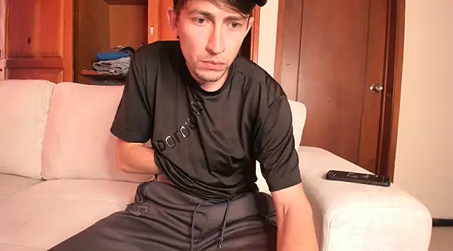 laurent 01 online show from 20, 3, 2025