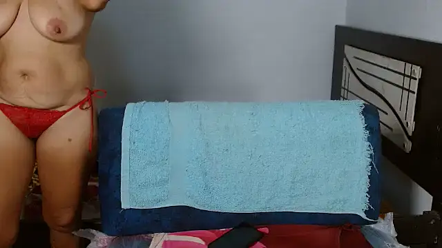 Allyson Mature online show from 22, 2, 2026