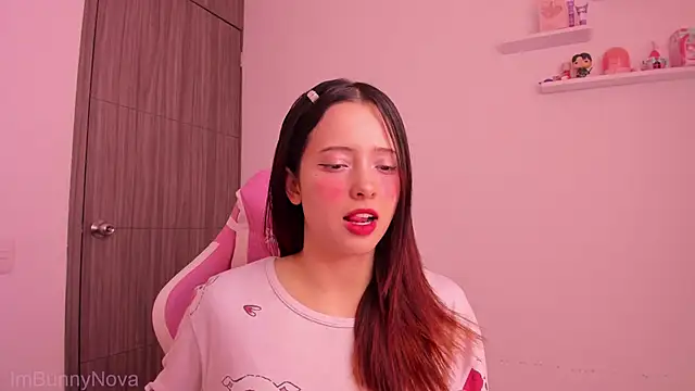 ImBunnyNova online show from 21, 5, 2026