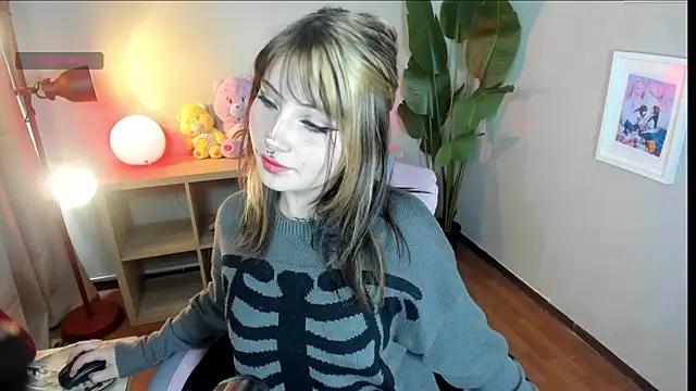 Snapshot of sukini_berry chatting on 30, 9, 2025 sukini berry online show from 30, 9, 2025