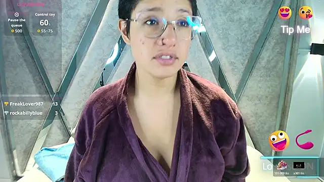 Elaine87  online show from 11, 11, 2025