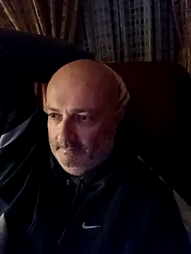 Alexis Bull online show from 18, 10, 2025