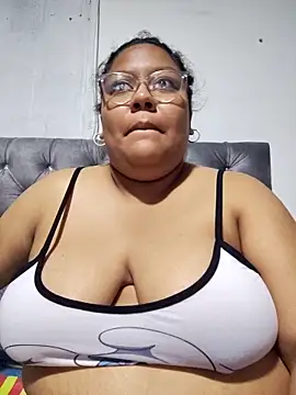 Snapshot of sheila_ro chatting on 25, 4, 2026 sheila ro online show from 25, 4, 2026