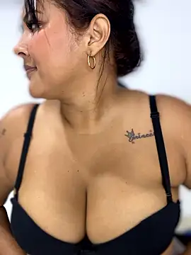 Snapshot of sashaoficial_ chatting on 16, 1, 2026 sashaoficial online show from 16, 1, 2026