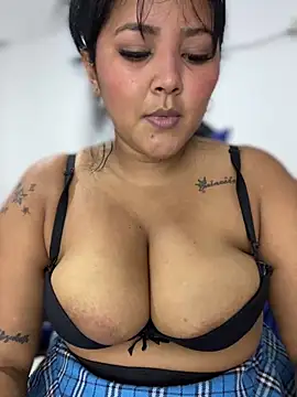 Snapshot of sashaoficial_ chatting on 7, 2, 2026 sashaoficial online show from 7, 2, 2026