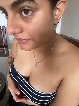 carlafox05 online show from 16, 3, 2026