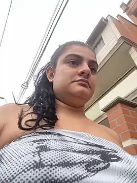 carlafox05 online show from 8, 4, 2026