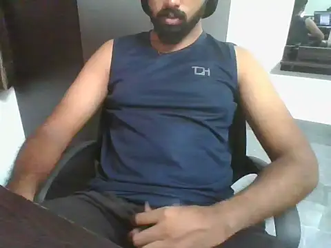 lovelyakash69 online show from 1, 10, 2025