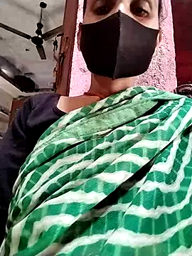 Snapshot of Soniy-Maax chatting on 24, 2, 2026 Soniy-Maax online show from 24, 2, 2026