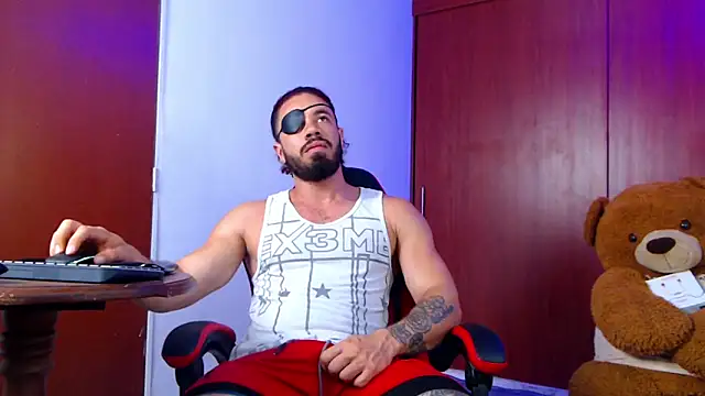 Snapshot of pirata_fitness chatting on 25, 9, 2025 pirata fitness online show from 25, 9, 2025
