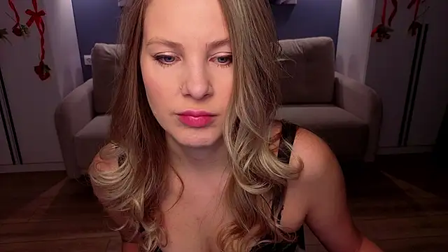 Snapshot of MelanieBennett chatting on 15, 2, 2026 MelanieBennett online show from 15, 2, 2026