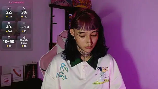 Snapshot of SharaRoss1 chatting on 27, 2, 2026 SharaRoss1 online show from 27, 2, 2026