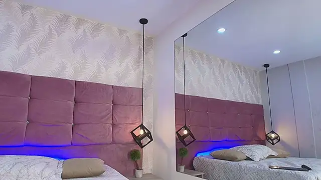 Jenna-Mitchell online show from 22, 9, 2025